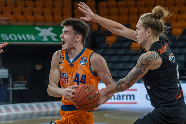 证明自己的 证明自己的