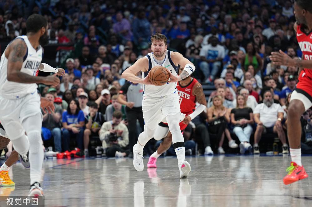 伴随着人员 伴随着人员