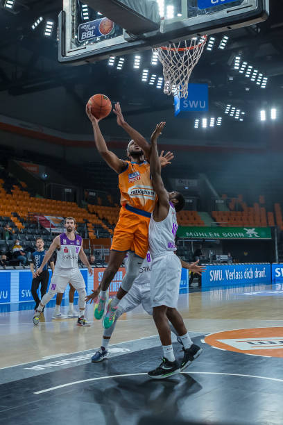 后防线上的 后防线上的