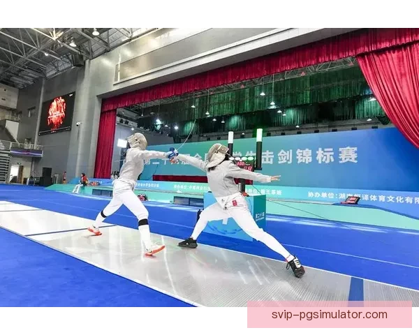 激烈角逐！击剑精英对决，激战回放呈现精彩瞬间