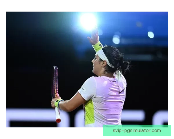 网球大奖赛：挑战巅峰，赛场风云